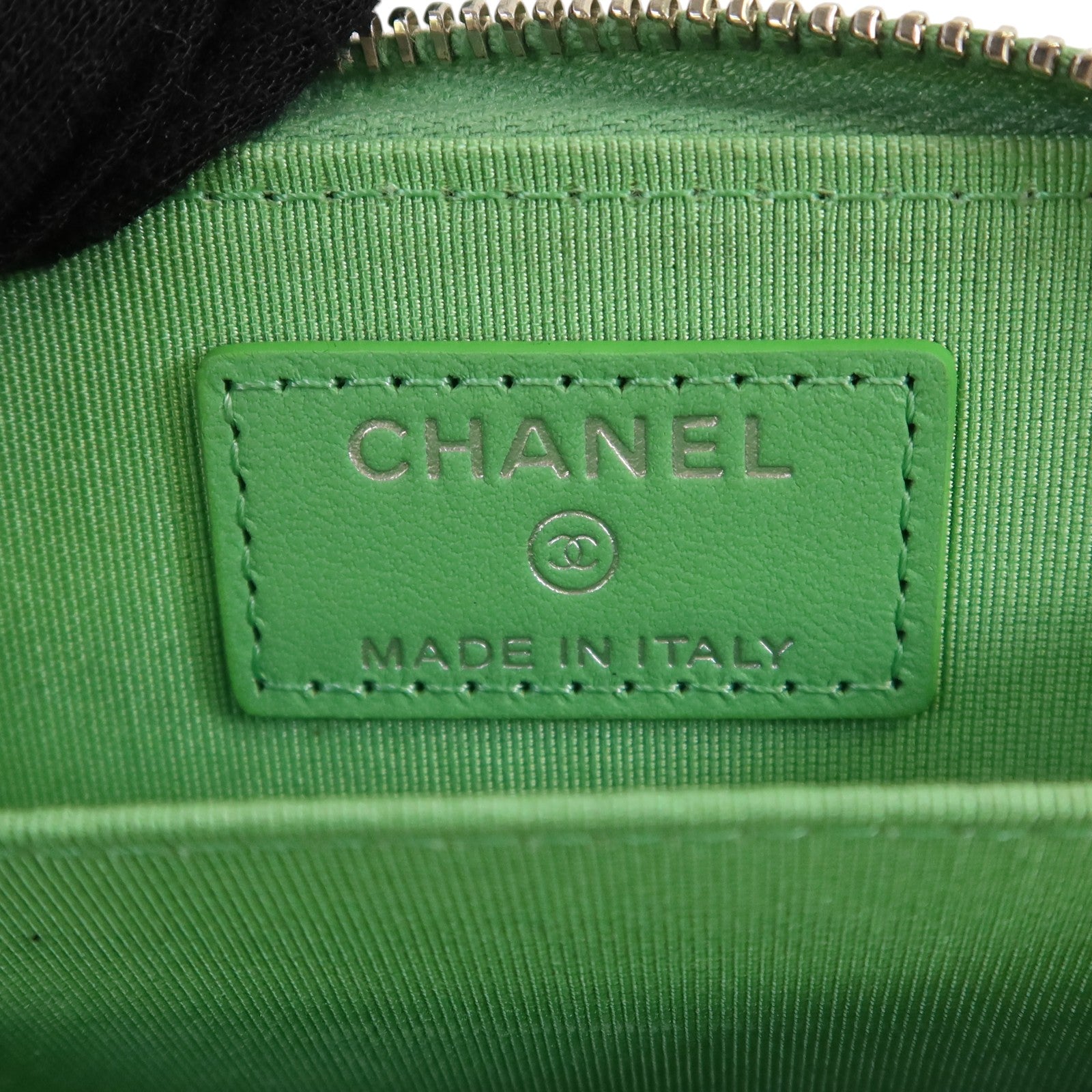 CHANEL 牛皮皮革Card Case銀扣卡套