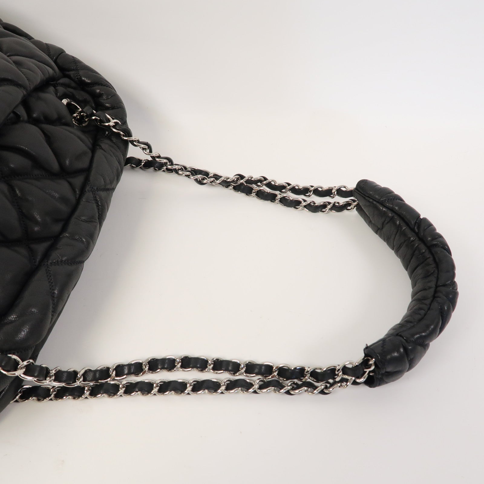 CHANEL 菱格羊皮皮革Chain Shoulder銀扣鏈帶肩背袋黑色