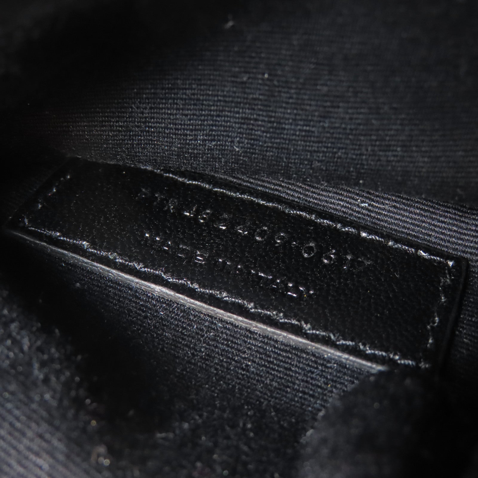 SAINT LAURENT (PRICE DOWN) YSL Shoulder Bag Patent Leather Sequin Black
