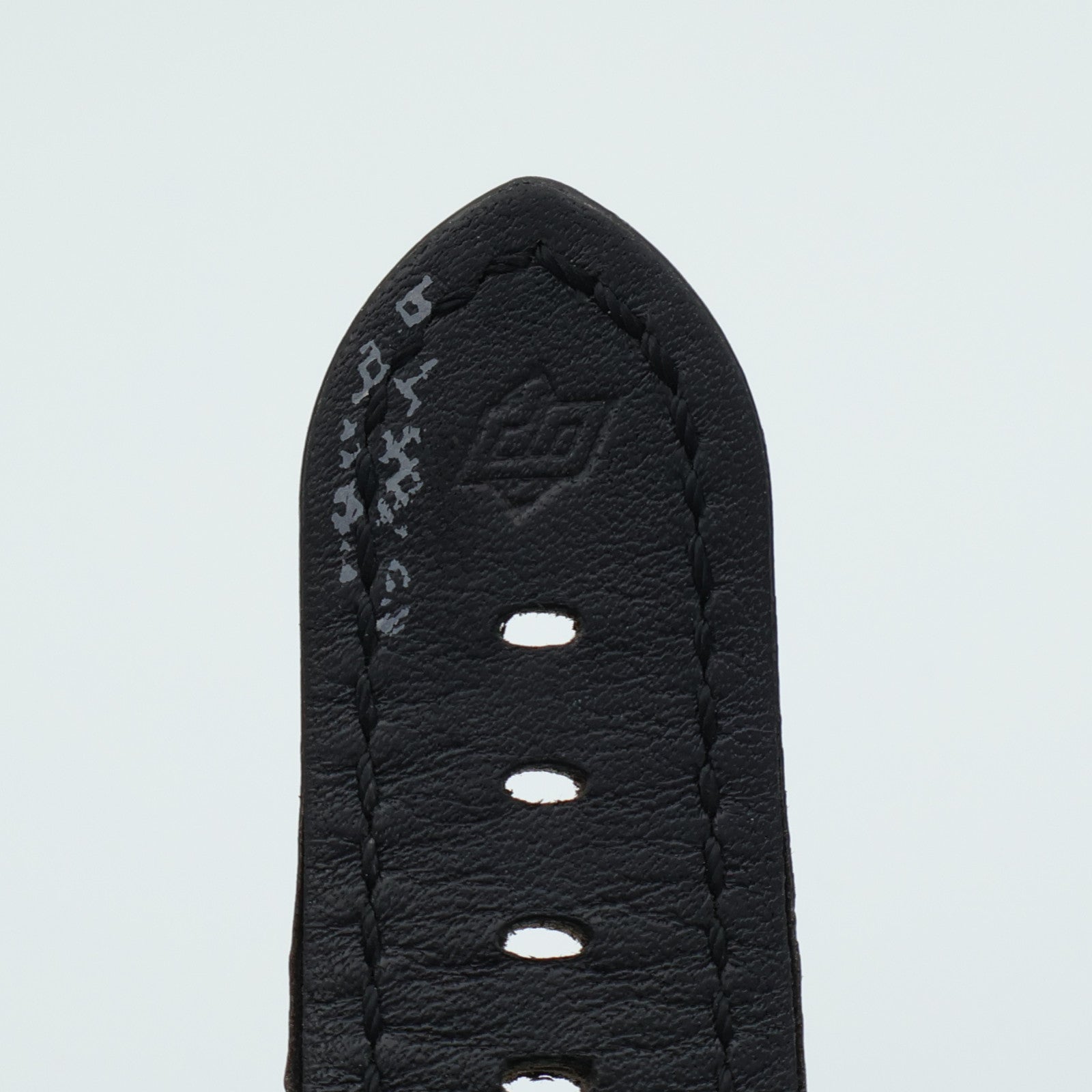 PANERAI Luminor Base PAM00000