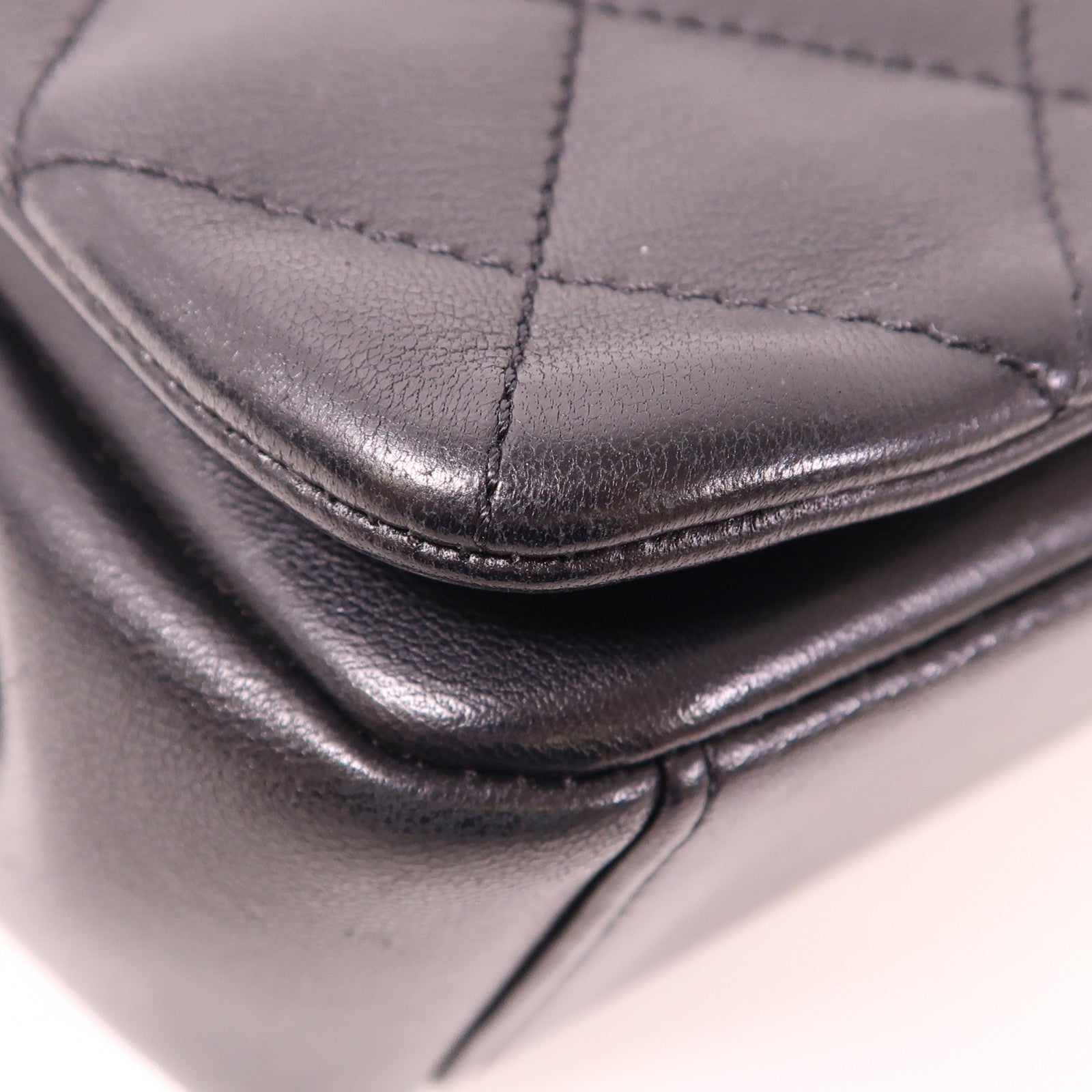 CHANEL 羊皮皮革Chain Shoulder金扣鏈帶肩背袋