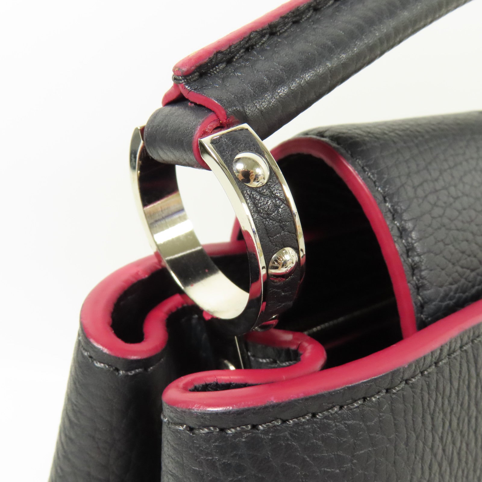 LOUIS VUITTON Taurillon Capucines BB銀扣手挽肩背兩用袋