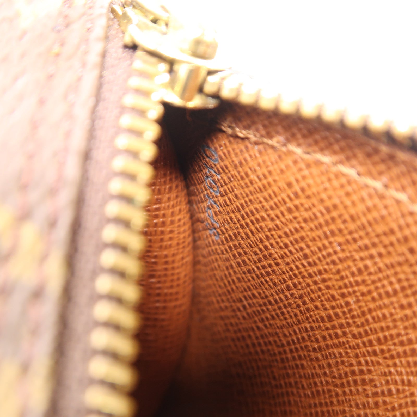 LOUIS VUITTON Monogram Papillon金扣手挽袋棕色
