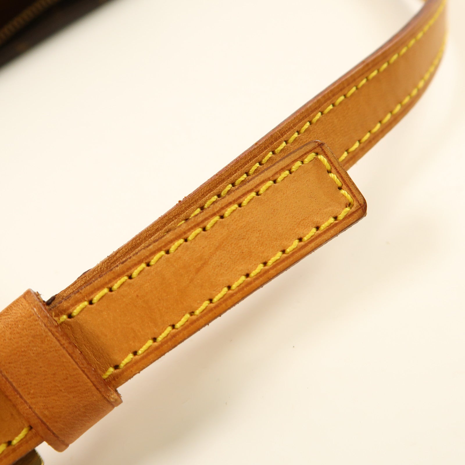 LOUIS VUITTON Monogram Trotteur金扣肩背袋啡色