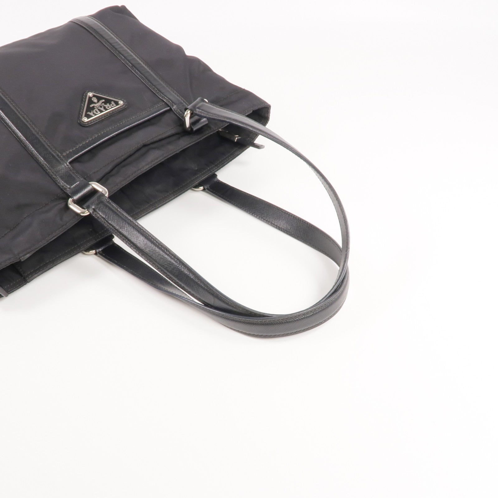 PRADA 尼龍Shoulder Bag銀扣肩背袋