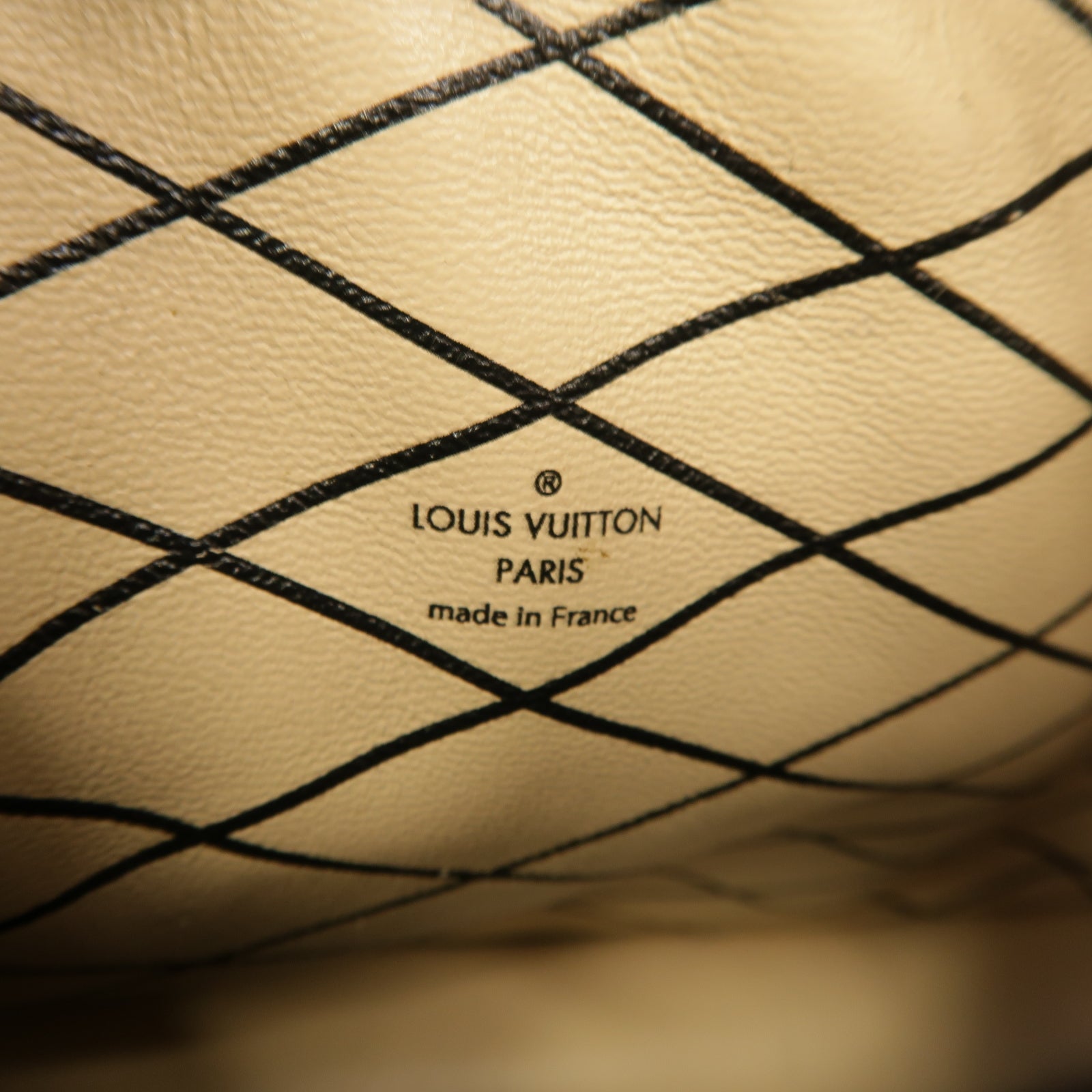 LOUIS VUITTON Monogram Reverse Trunk Clutch金扣肩背袋啡色