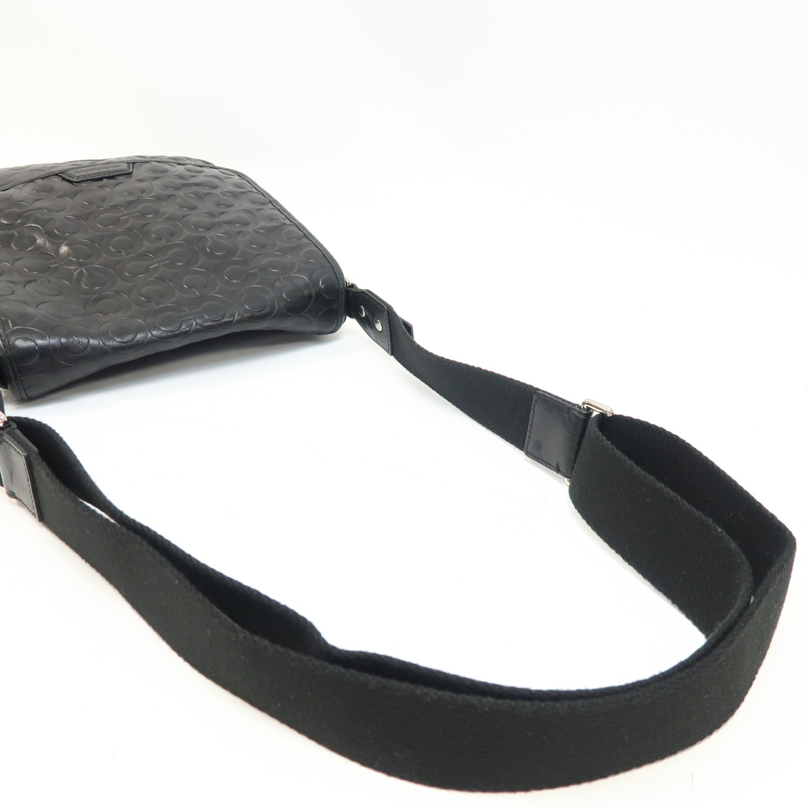 COACH 牛皮皮革Cross Carry Bag銀扣肩背袋黑色