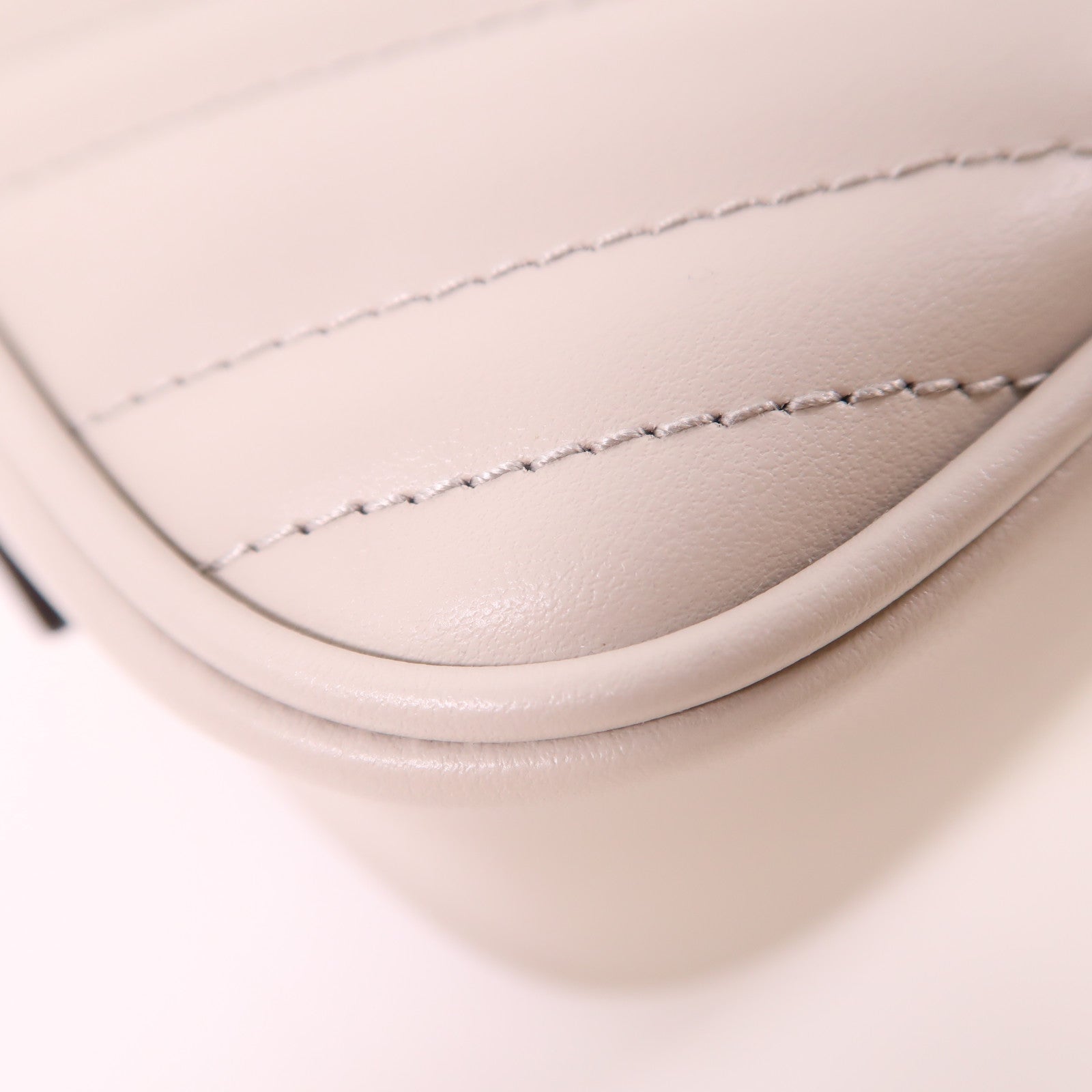 GUCCI GG Marmont Small Camera Bag Shoulder Bag 447632 AABZB Calf Light Grey