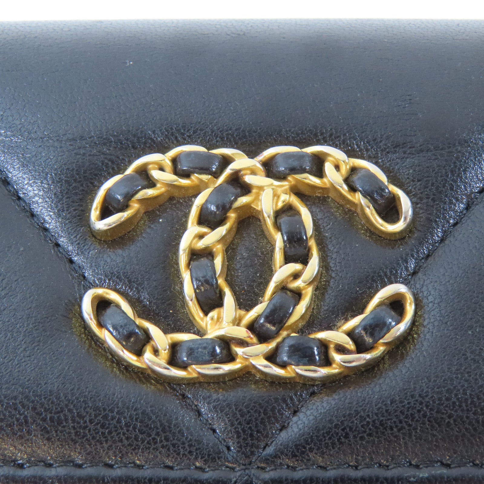 CHANEL 羊皮皮革19 Long Flap Wallet金扣長錢包黑色