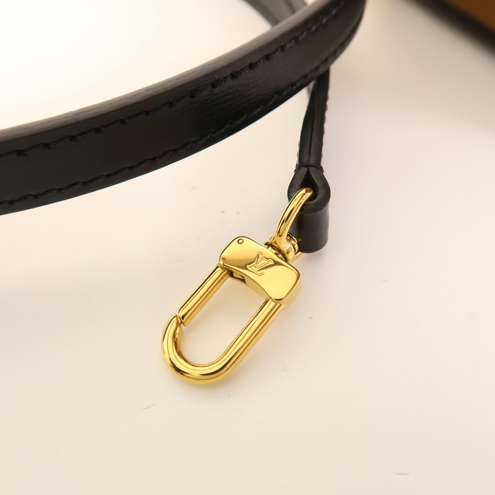 LOUIS VUITTON Monogram Reverse Noe Purse金扣肩背袋