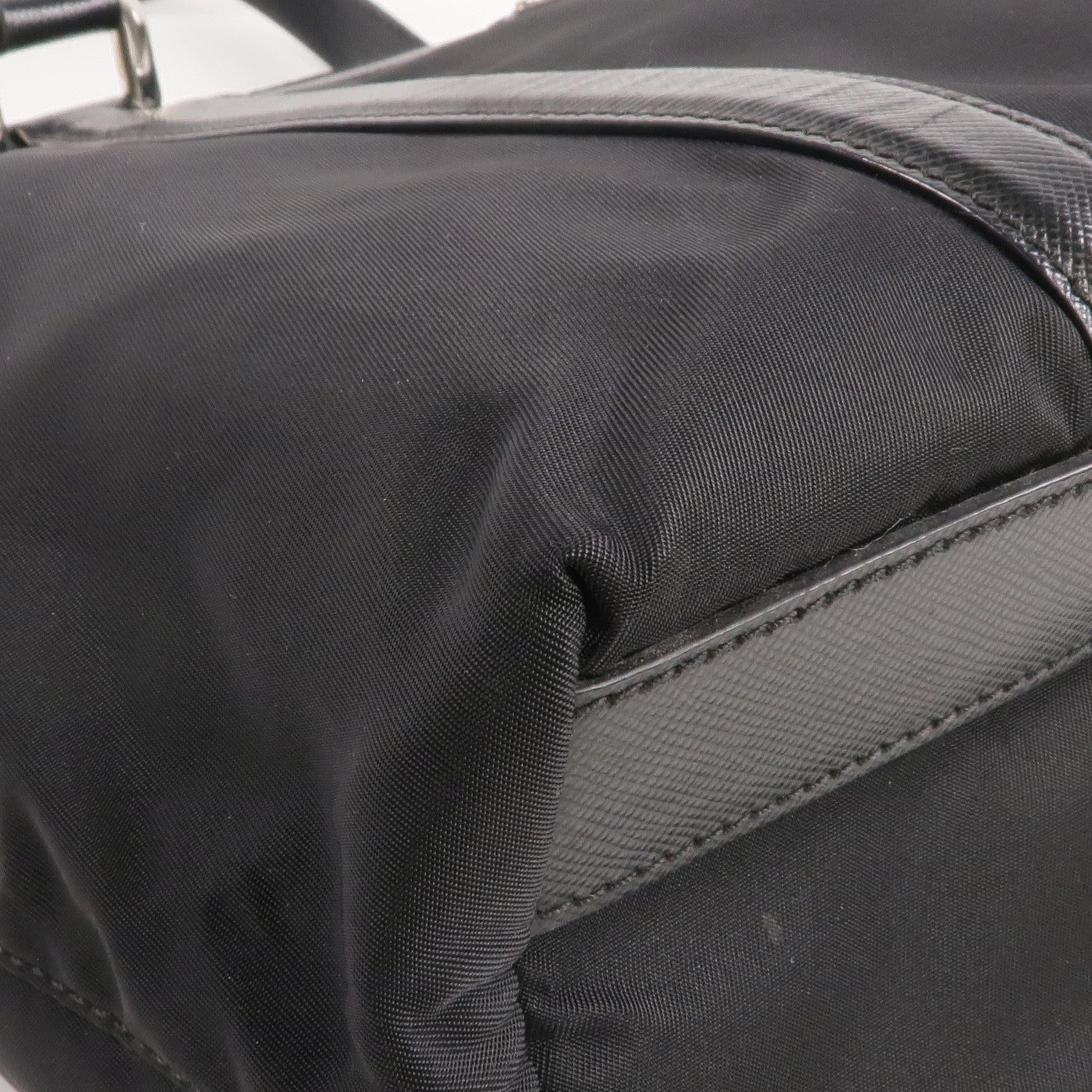 PRADA 尼龍Shoulder Bag銀扣肩背袋