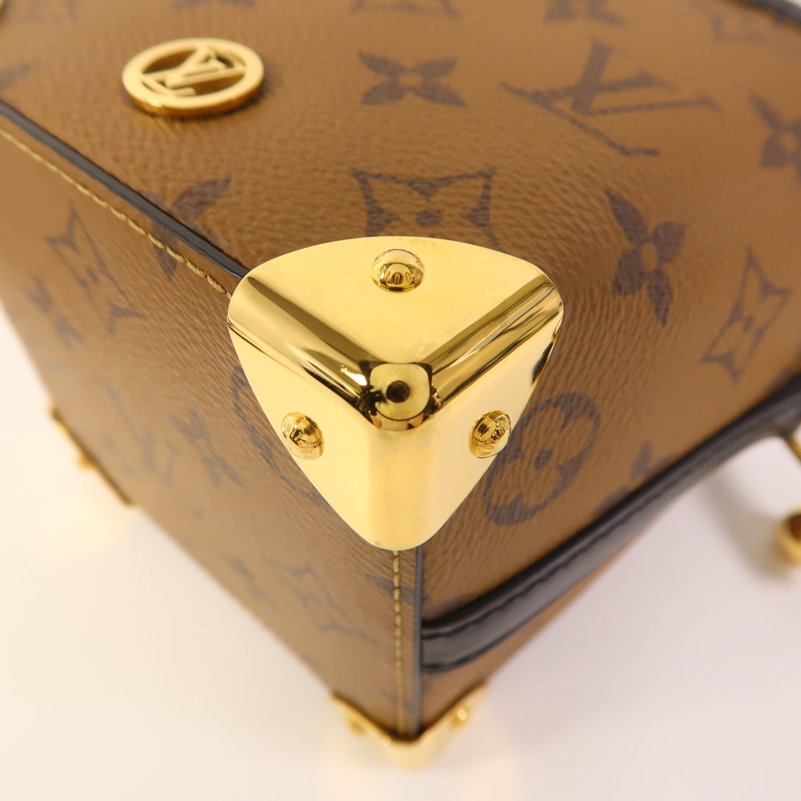 LOUIS VUITTON Monogram Reverse Noe Purse金扣肩背袋