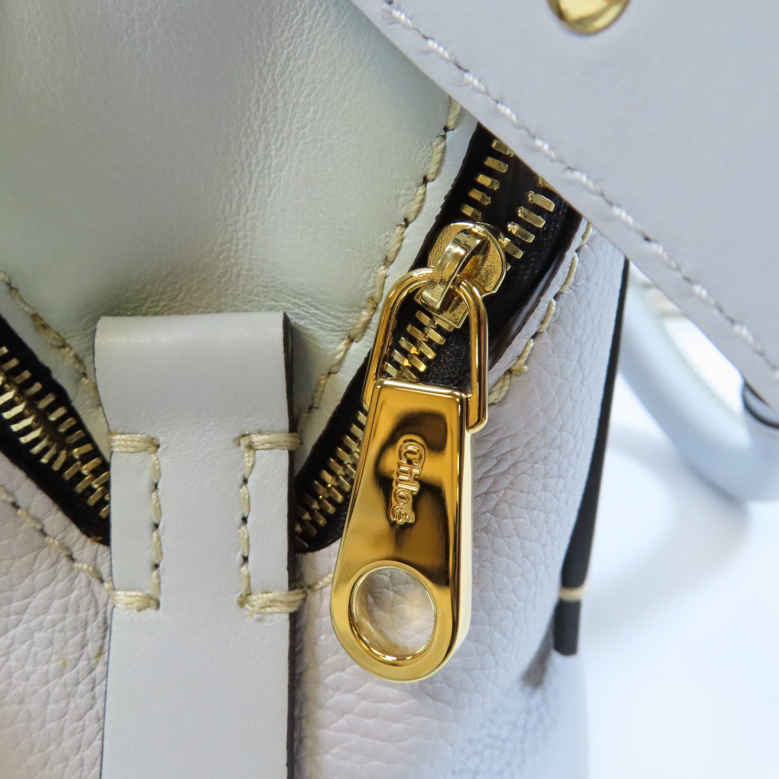 Chloe **【激減優惠】牛皮皮革2 Way Shoulder Bag金扣手挽肩背兩用袋淺藍色