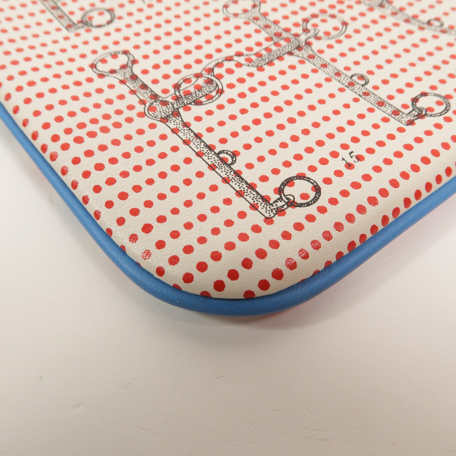 HERMES Swift皮革Carre Pocket Pouch手拿包
