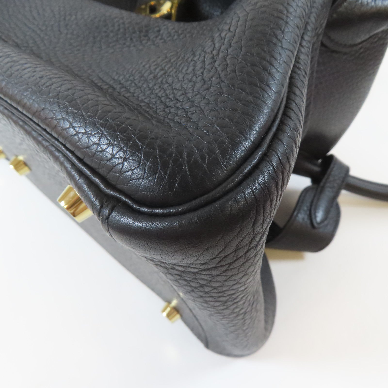 HERMES Clemence皮革Lindy 30金扣肩背袋Noir/黑色
