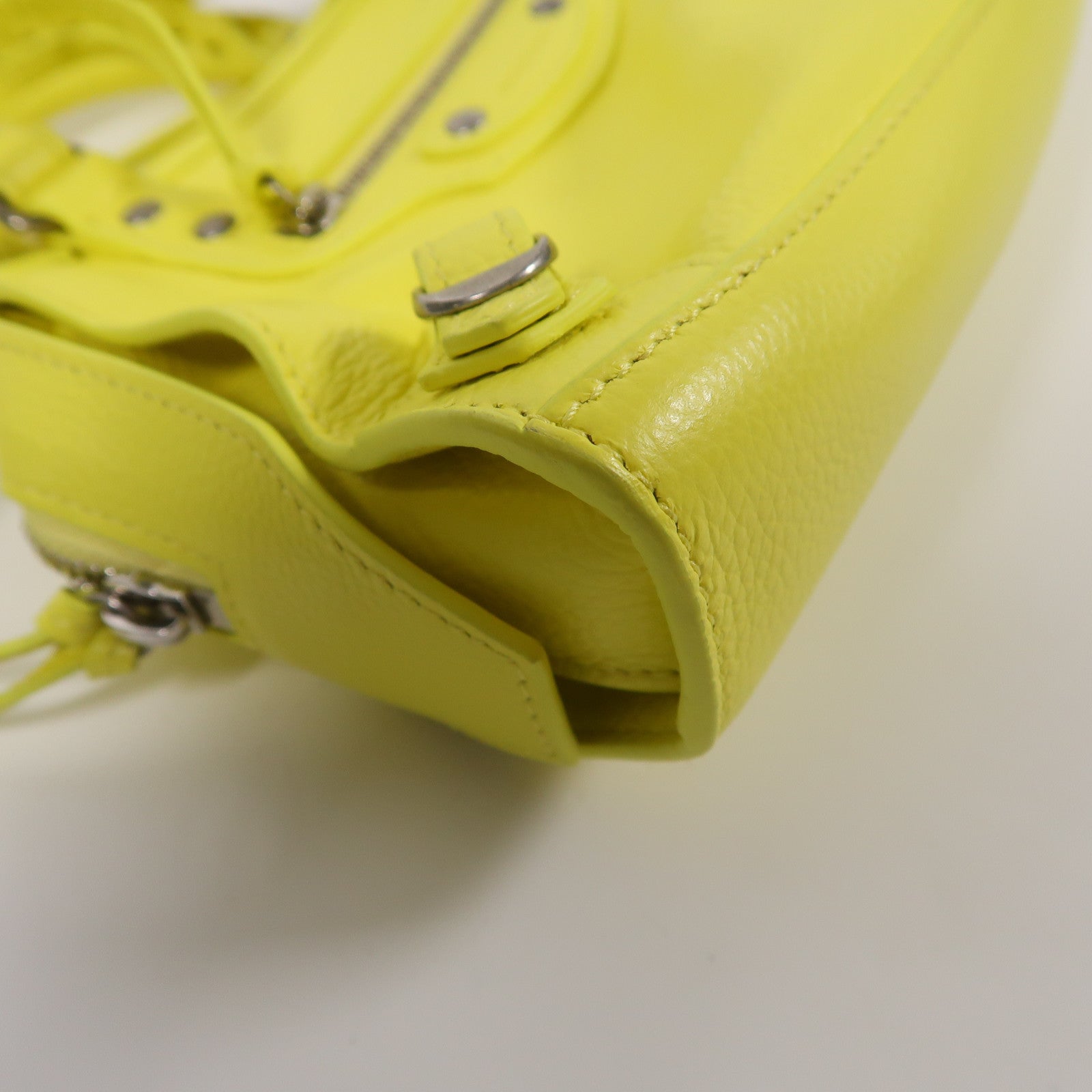 BALENCIAGA 牛皮皮革Neo Claassic Mini銀扣肩背袋黃色