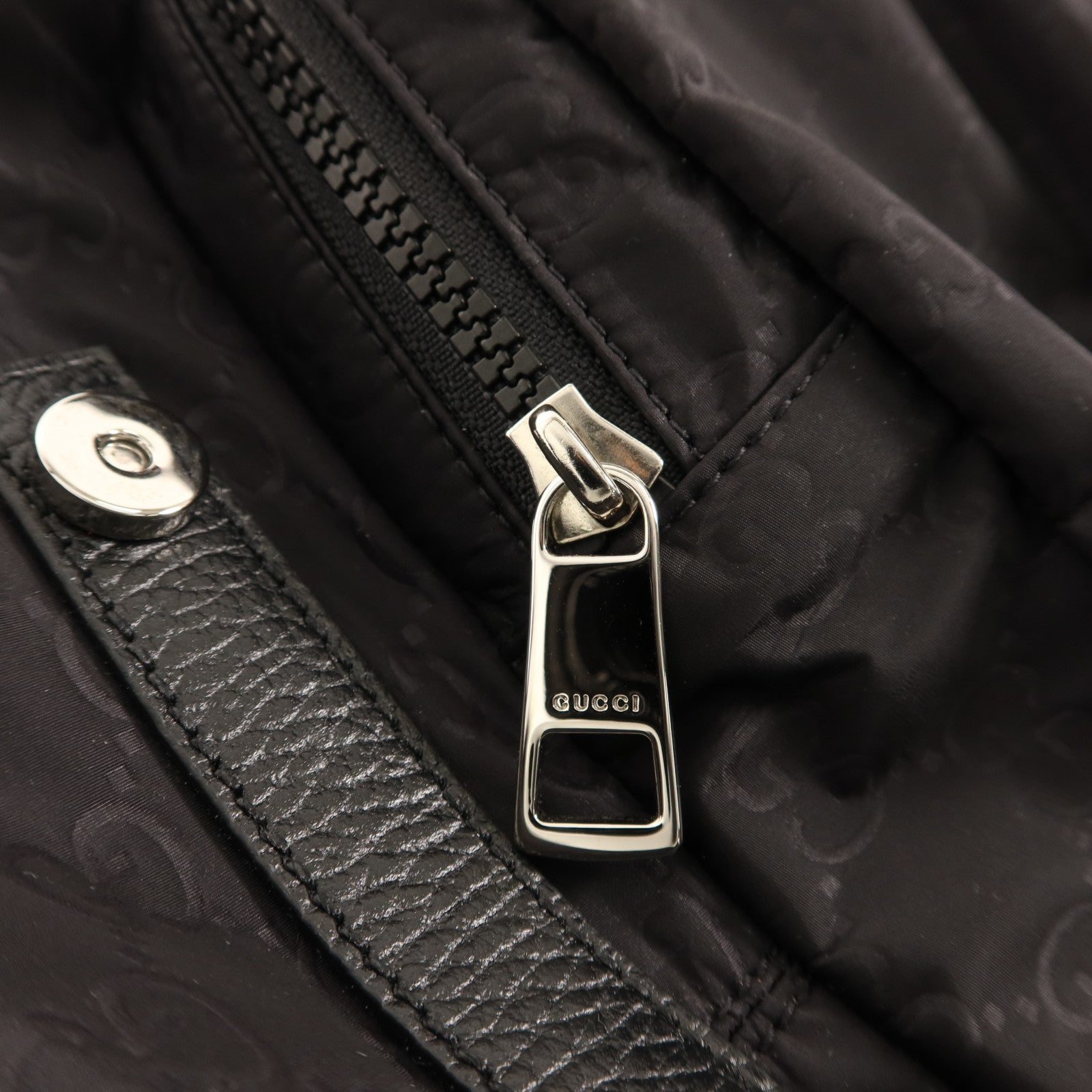 GUCCI 尼龍GG Logo Flap Drawstring Backpack銀扣背包