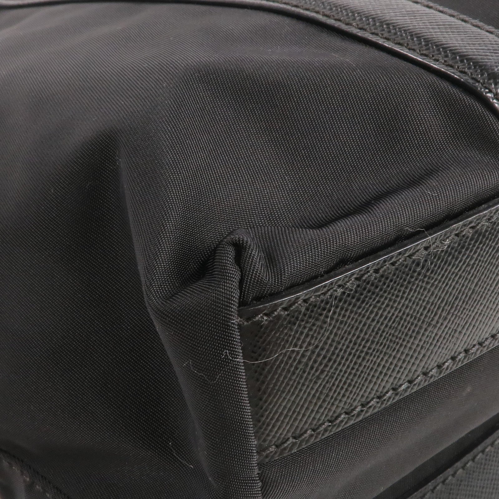 PRADA 尼龍Shoulder Bag銀扣肩背袋