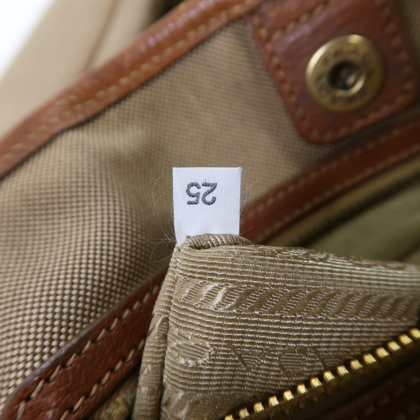 PRADA 帆布Tote Bag金扣手挽袋啡色