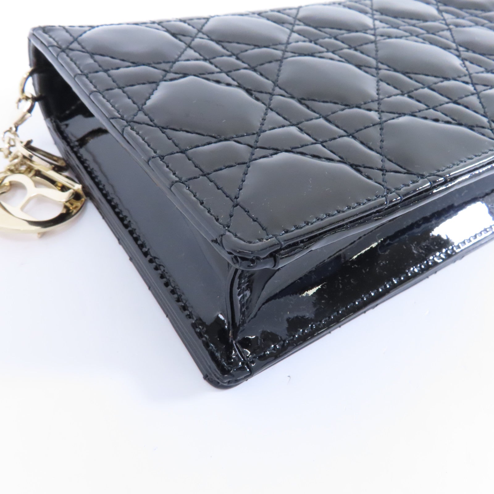 Dior 漆皮皮革Lady Dior Pouch金扣肩背袋黑色