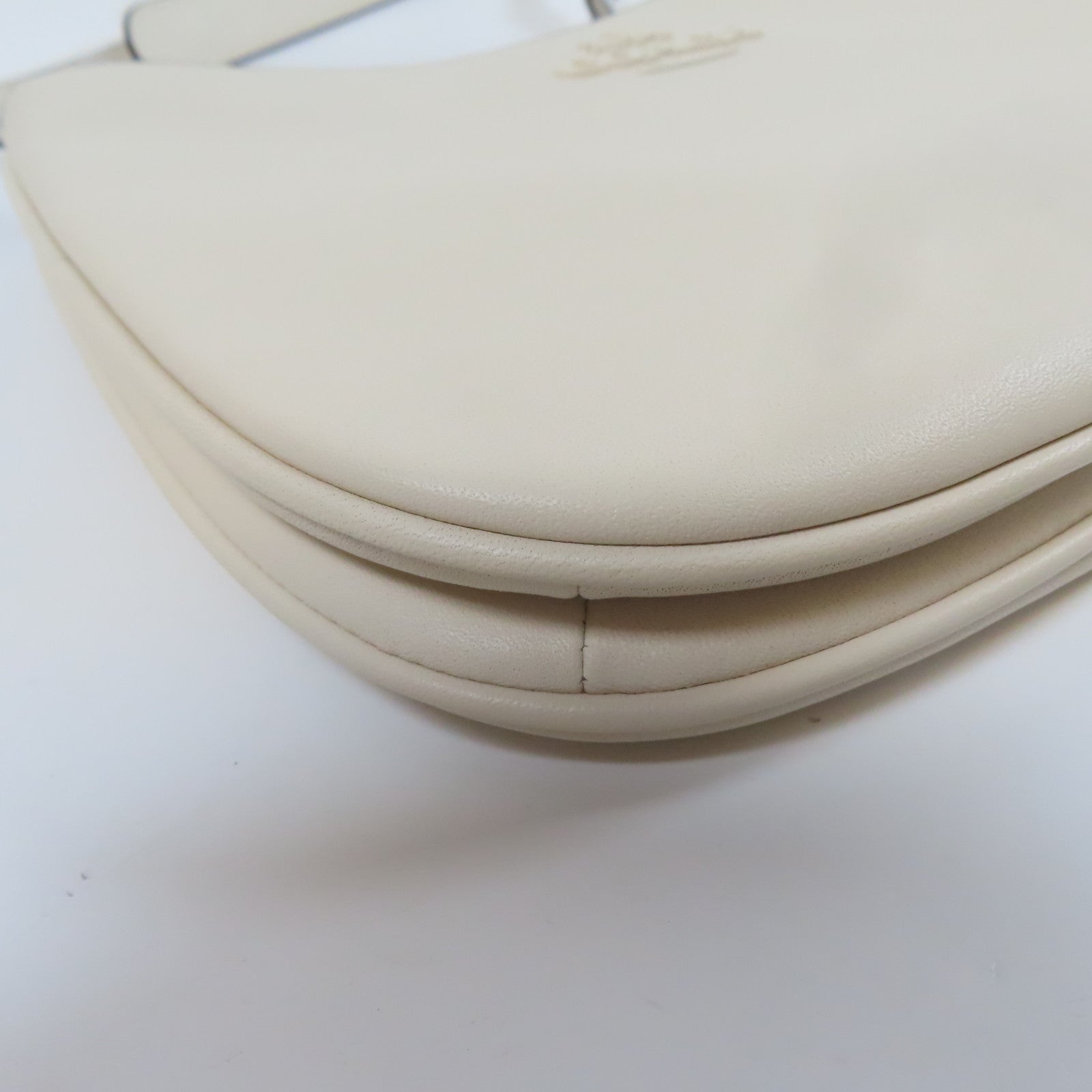 COACH 【激減優惠】牛皮皮革Hand Bag銀扣手挽袋白色