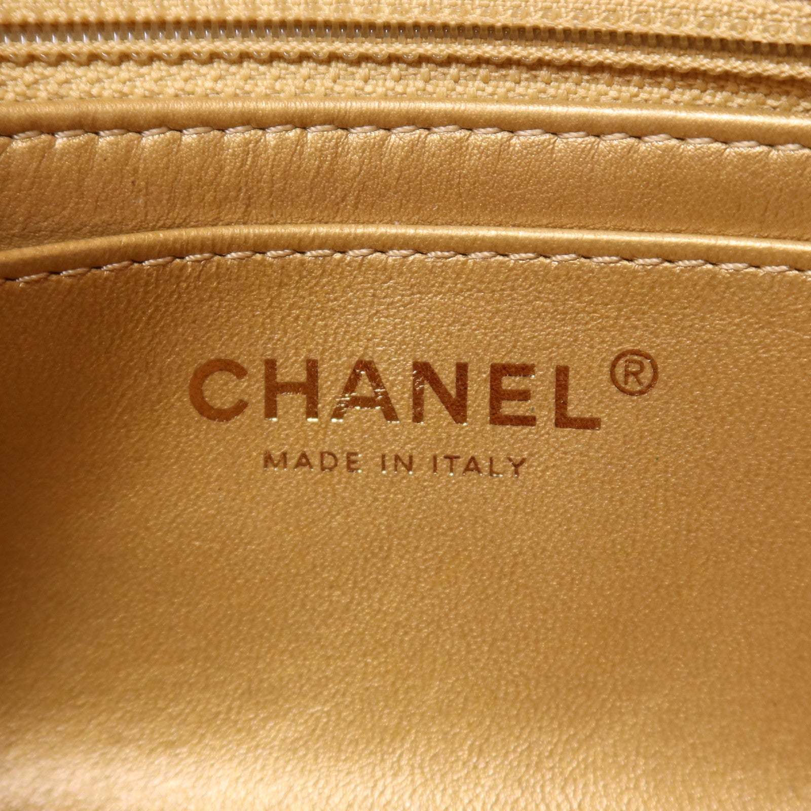 CHANEL 羊皮皮革Mini Classic 20金扣鏈帶肩背袋