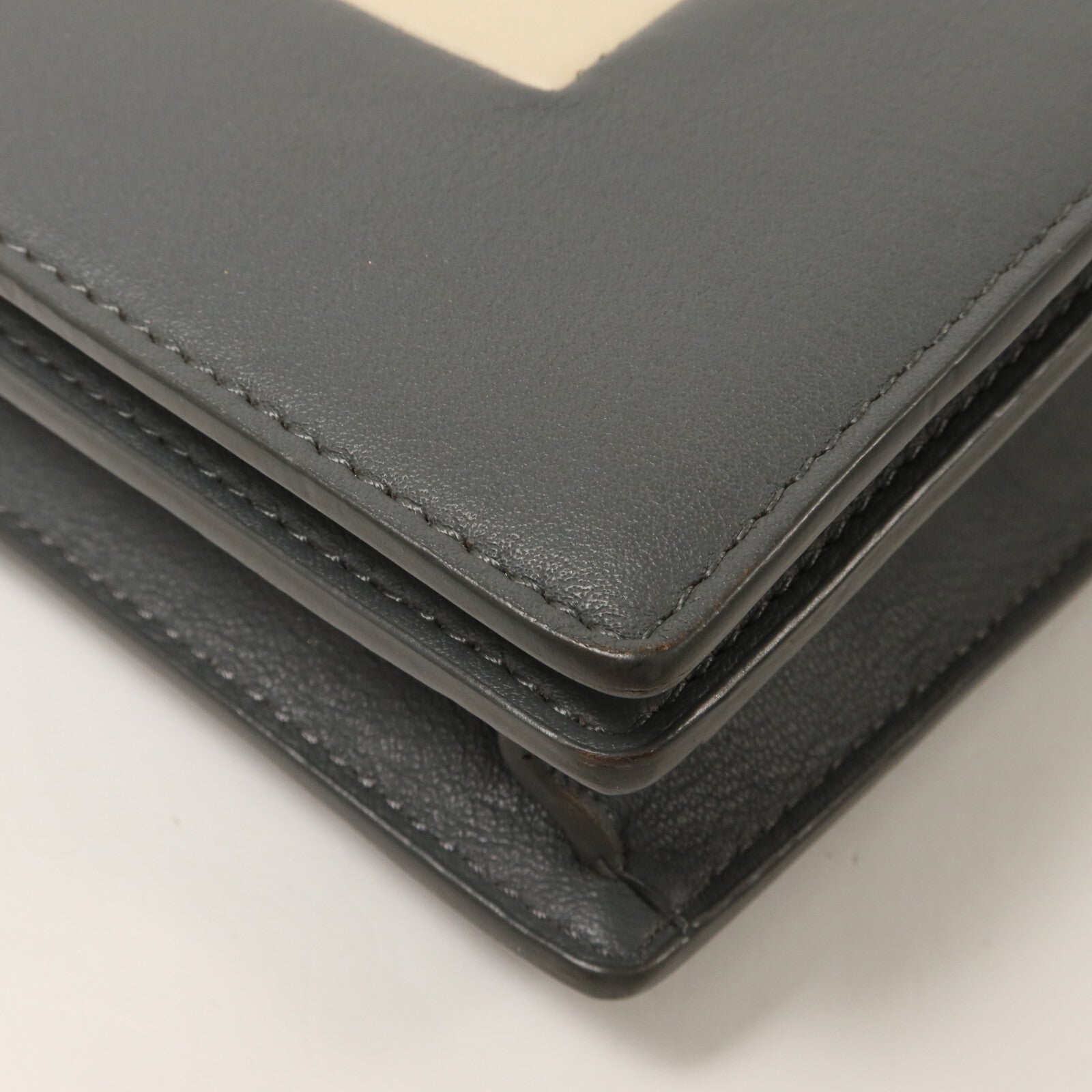 CELINE 牛皮皮革Frame Wallet On Chain鏈帶肩背袋