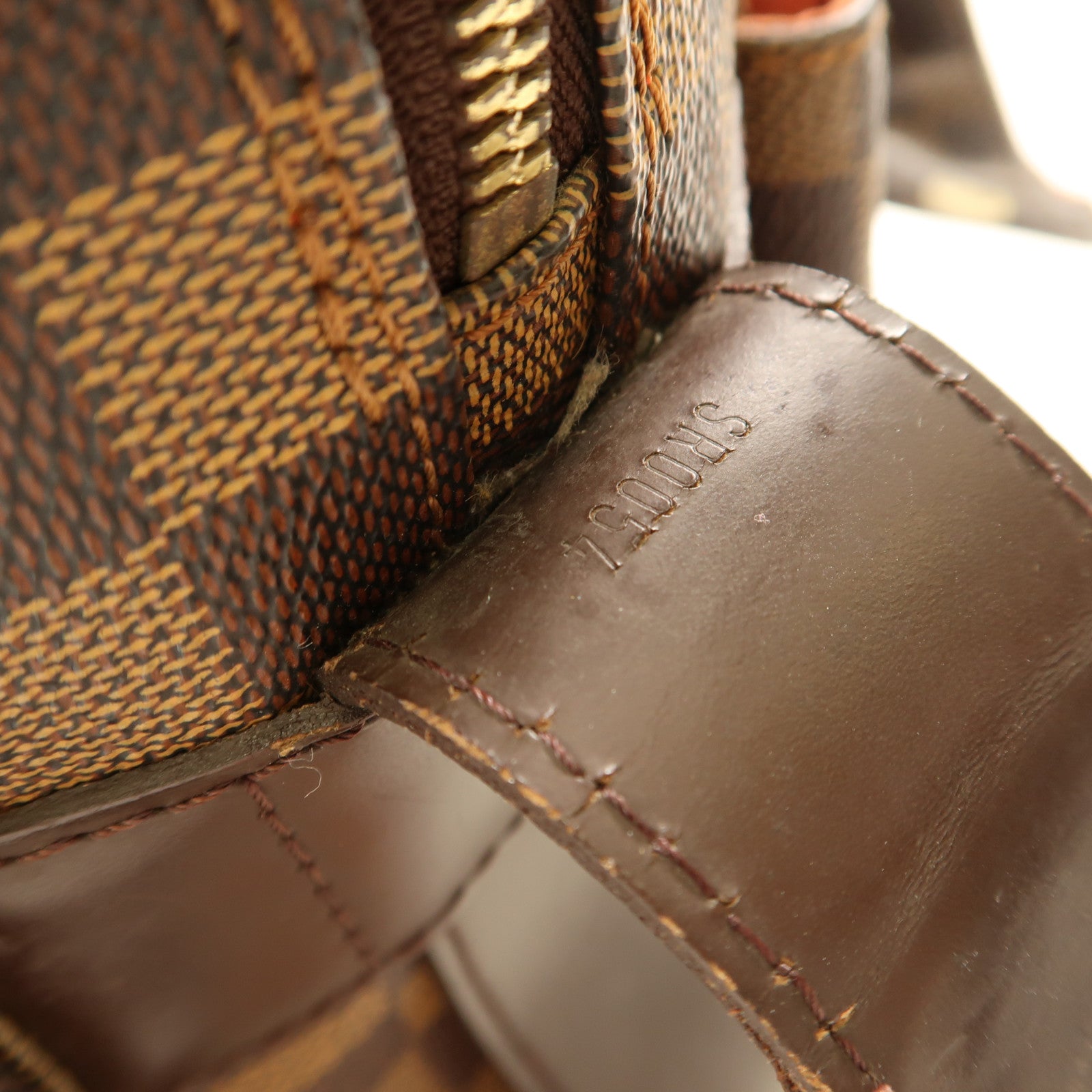 LOUIS VUITTON 【激減優惠】Damier Bastille金扣肩背袋啡色