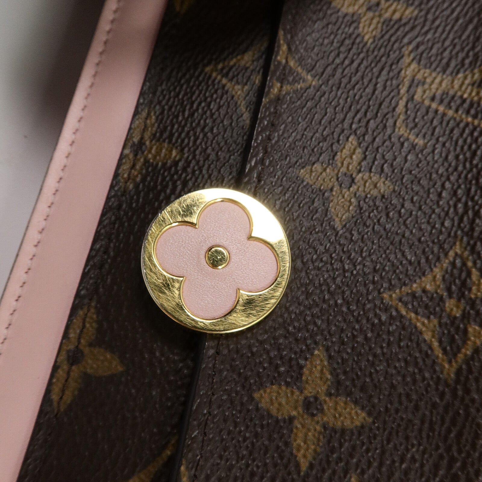 LOUIS VUITTON Monogram Flore Chain Wallet金扣鏈帶肩背袋