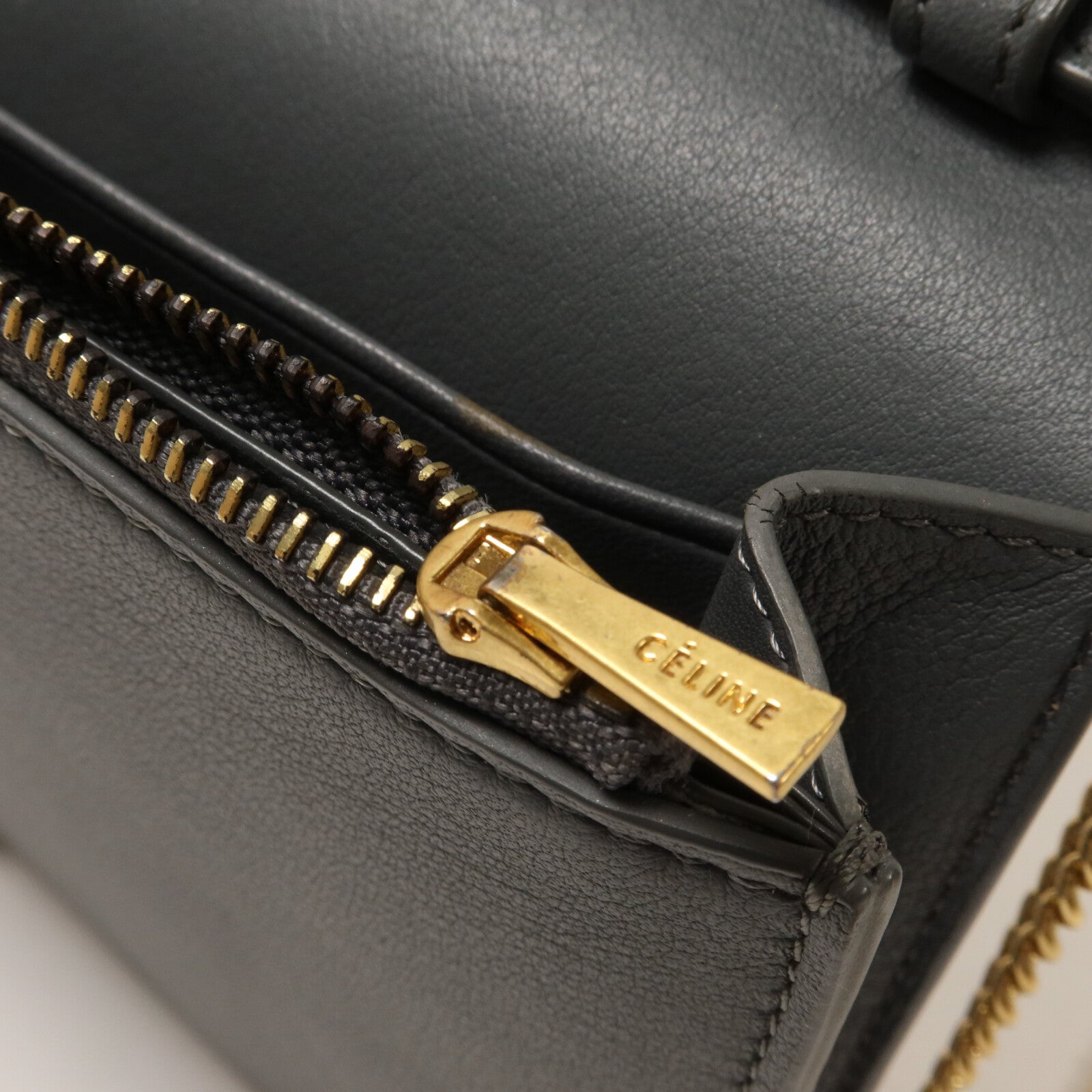 CELINE 牛皮皮革Frame Wallet On Chain鏈帶肩背袋
