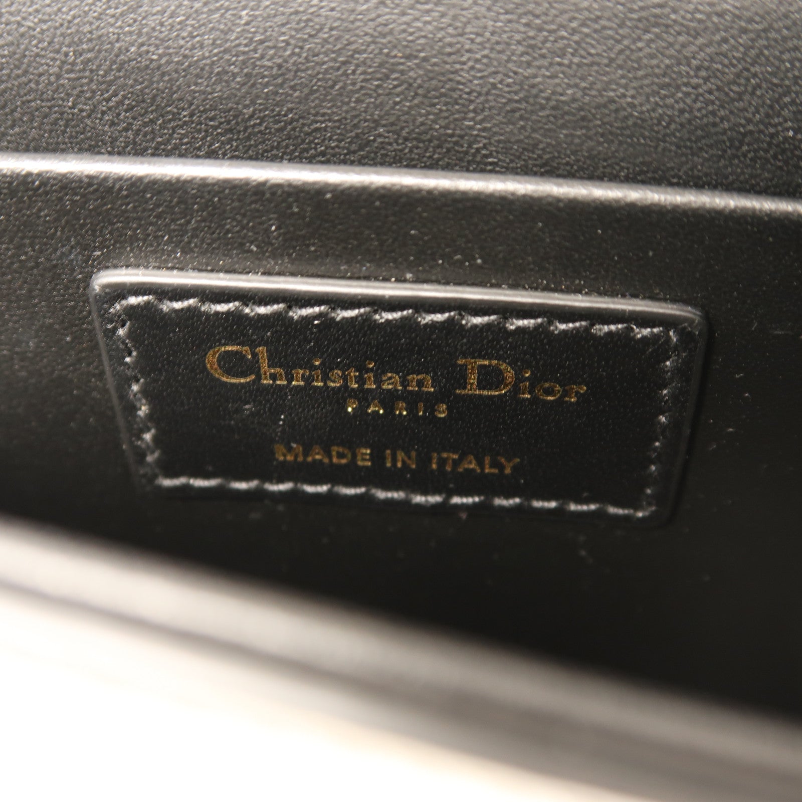 Dior 【激減優惠】牛皮皮革30 Montaigne Box Bag金扣肩背袋