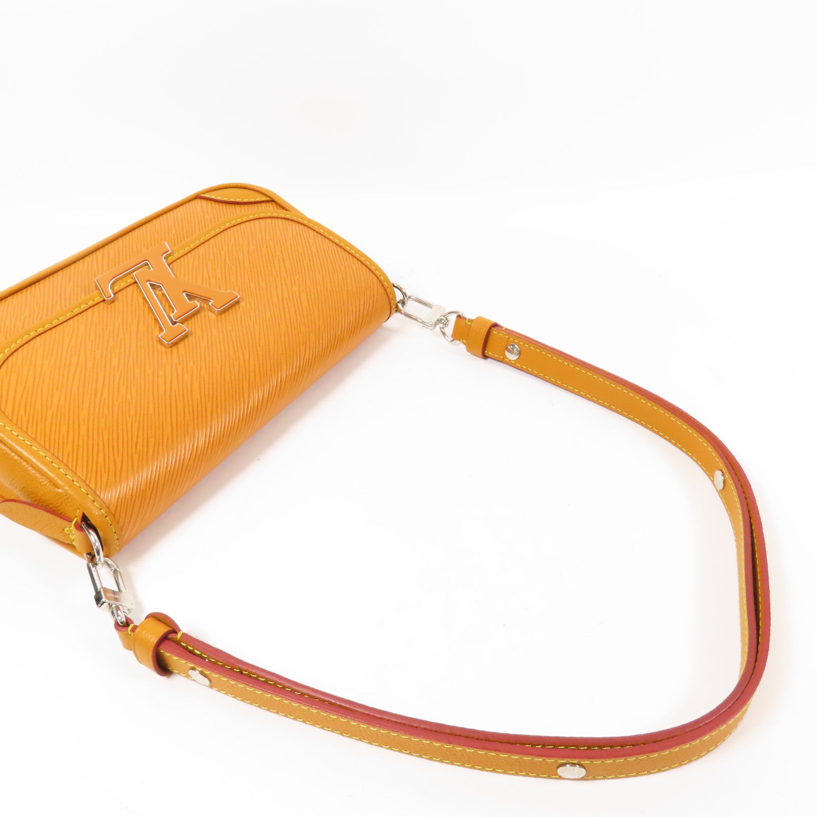 LOUIS VUITTON Epi Buci銀扣肩背袋