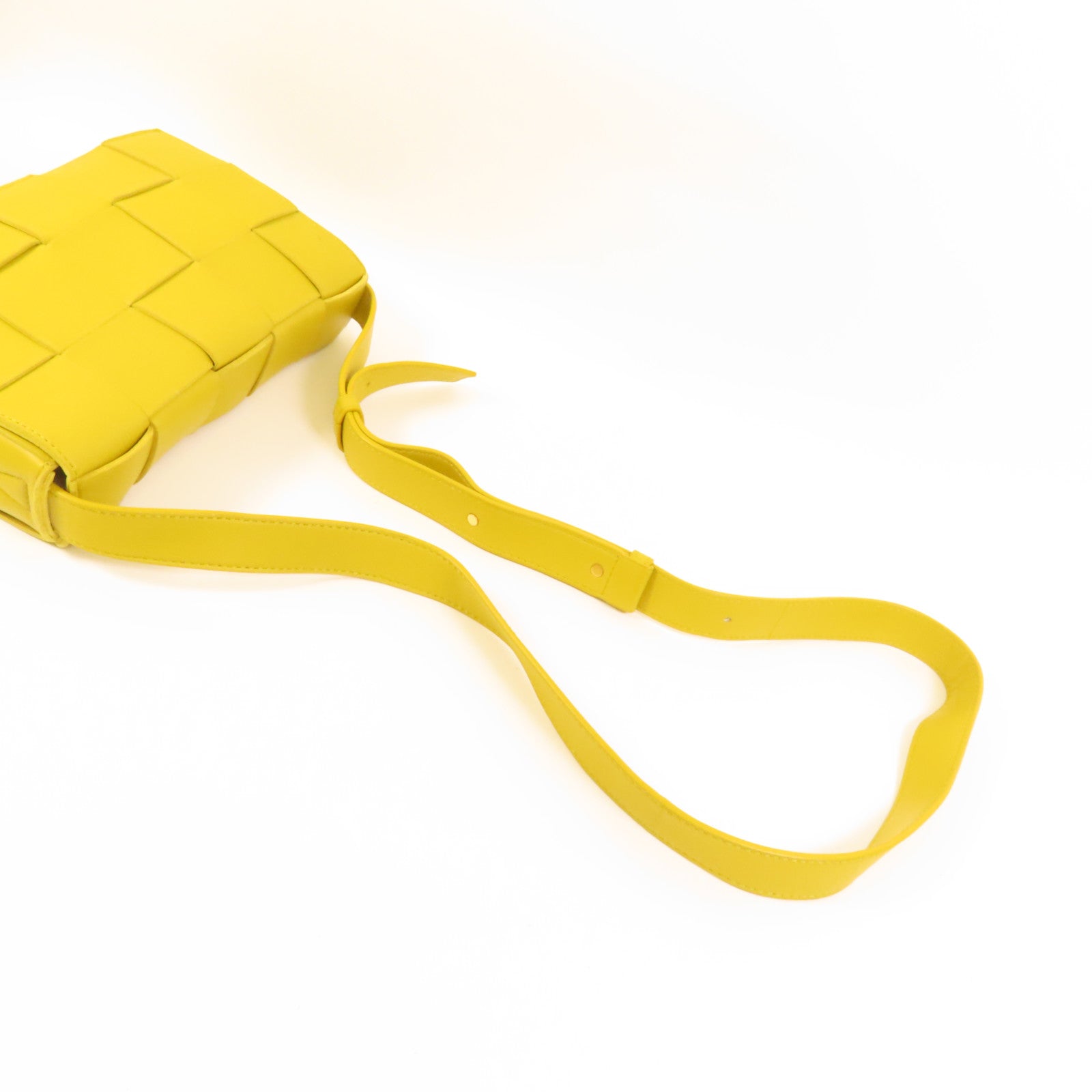 BOTTEGA VENETA 羊皮皮革Cassette Bag肩背袋