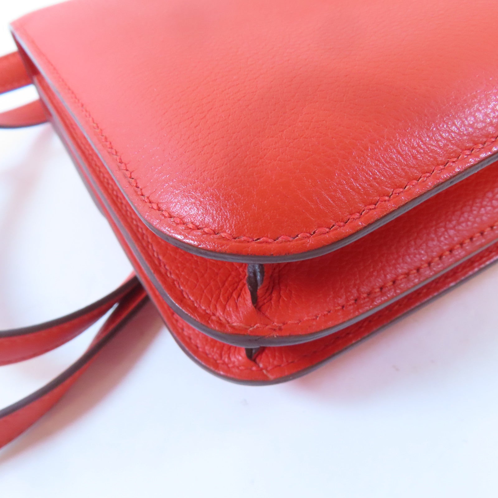 HERMES 【激減優惠】Evercolor皮革Mini Constance銀扣肩背袋Capucine/螢光橘色