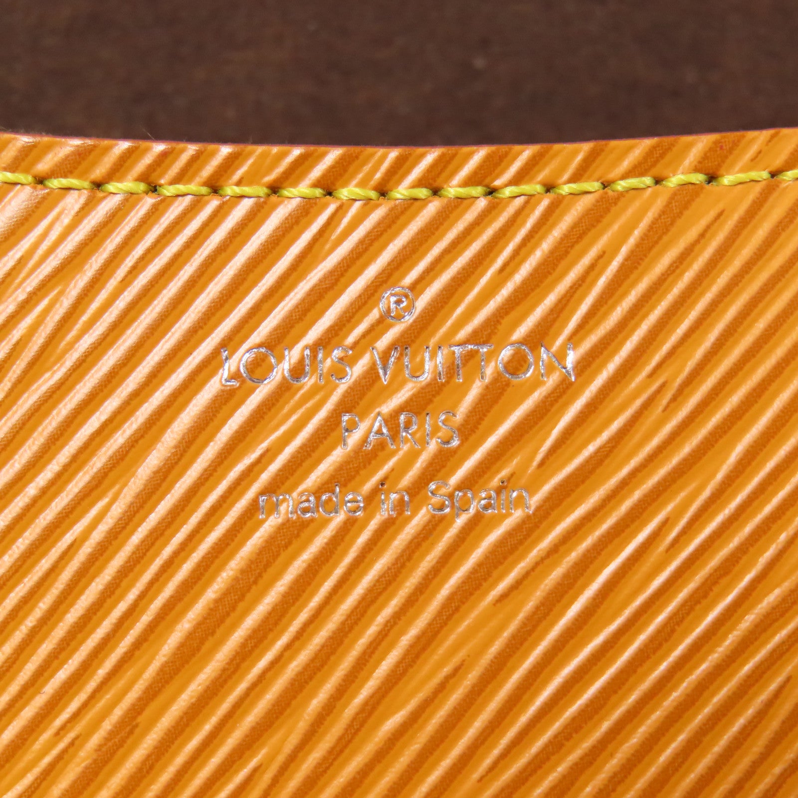 LOUIS VUITTON Epi Buci銀扣肩背袋