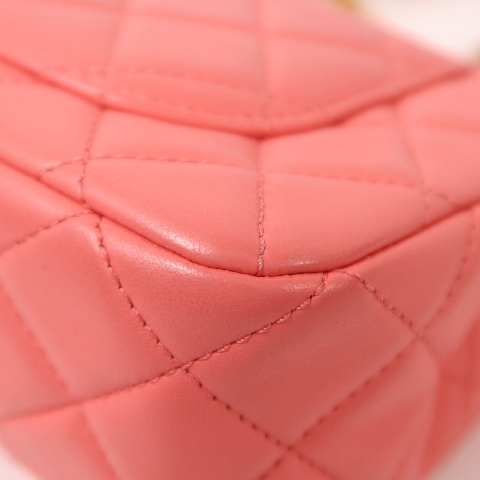 CHANEL 羊皮皮革Mini Classic 20金扣鏈帶肩背袋