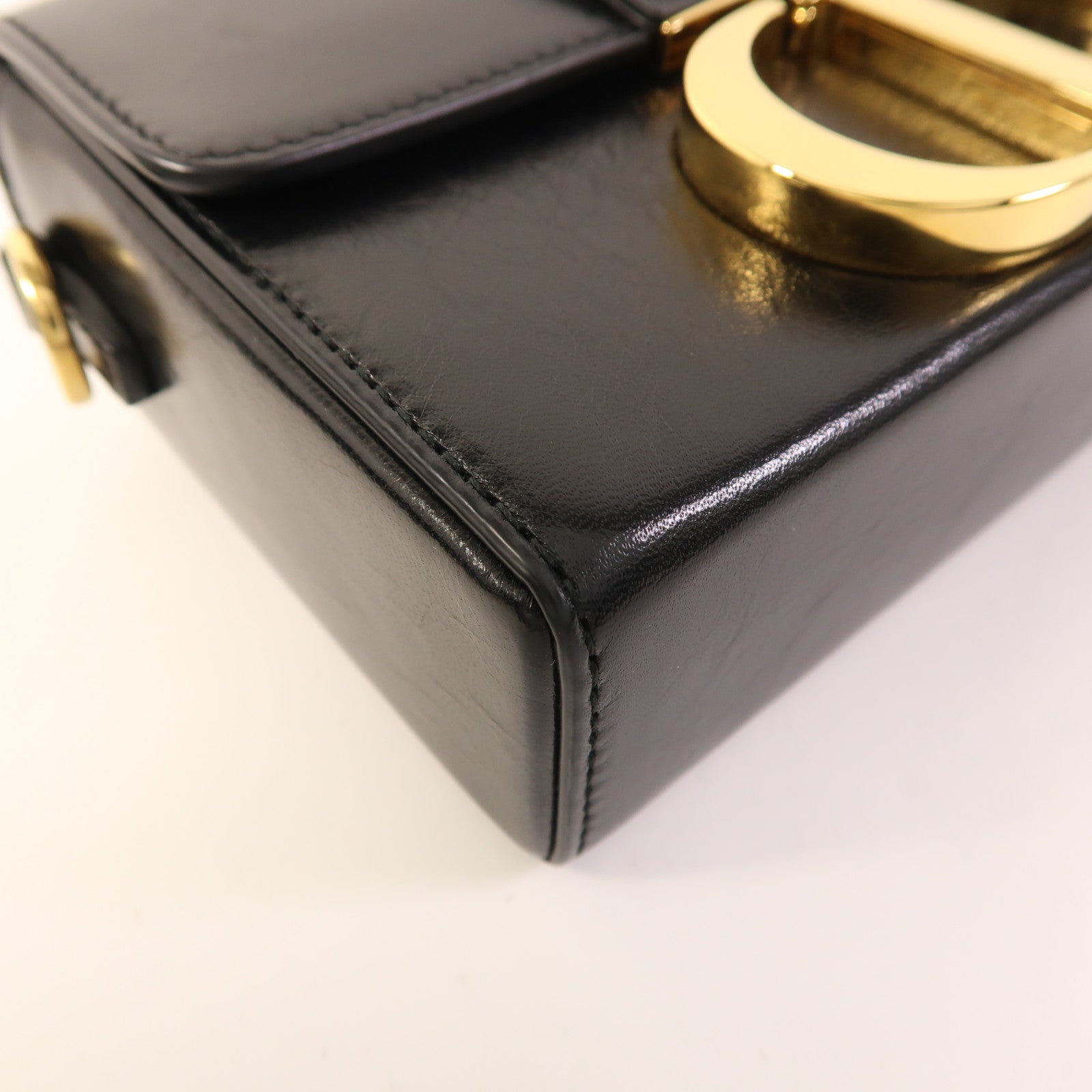 Dior 【激減優惠】牛皮皮革30 Montaigne Box Bag金扣肩背袋