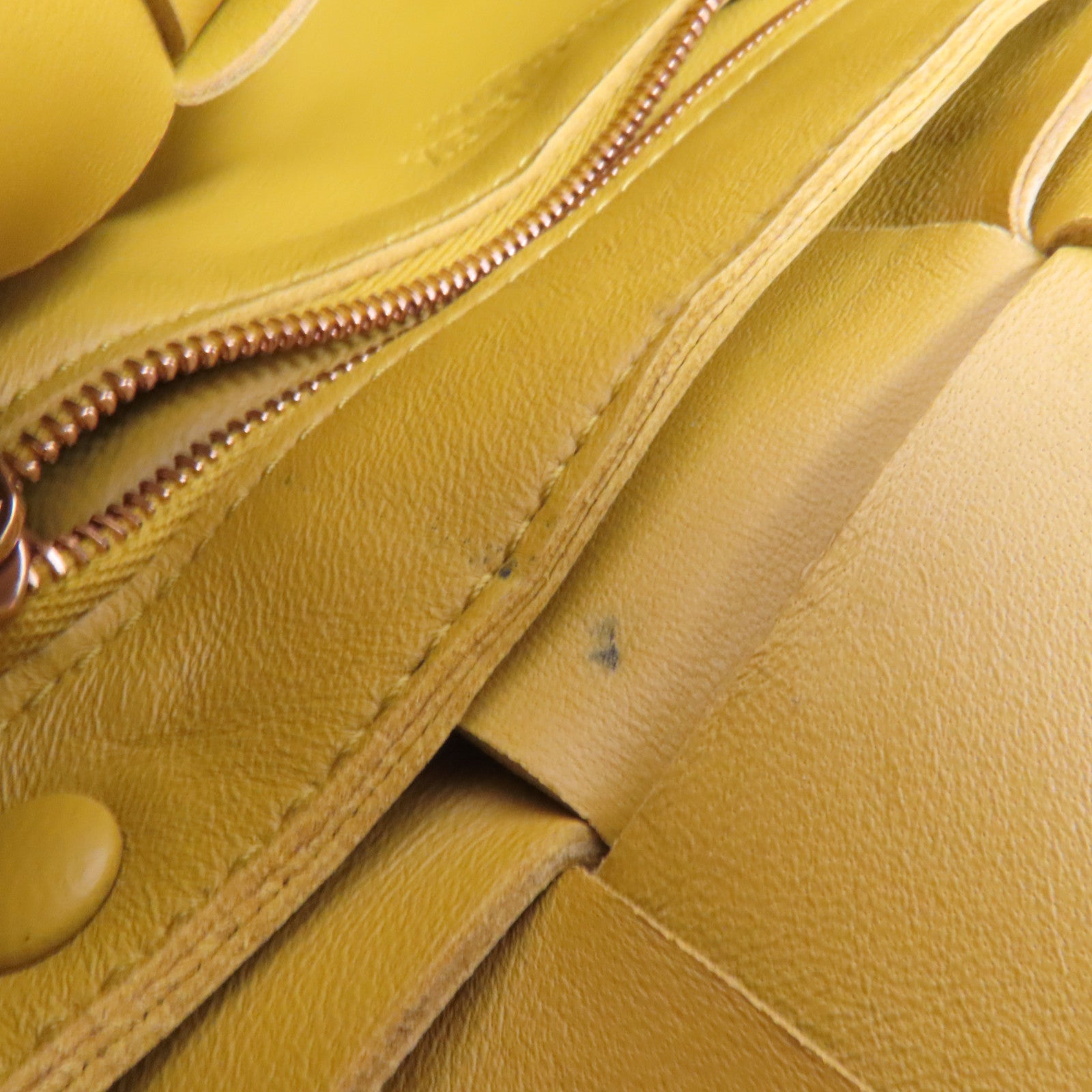BOTTEGA VENETA 羊皮皮革Cassette Bag肩背袋