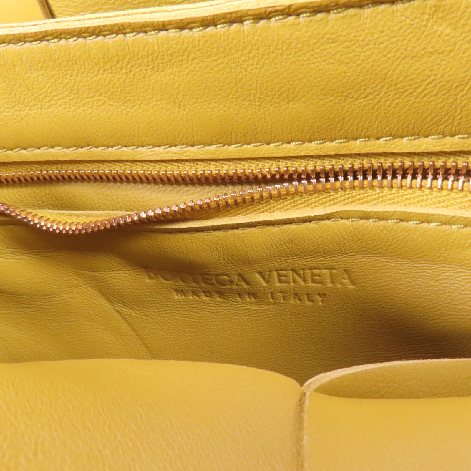 BOTTEGA VENETA 羊皮皮革Cassette Bag肩背袋