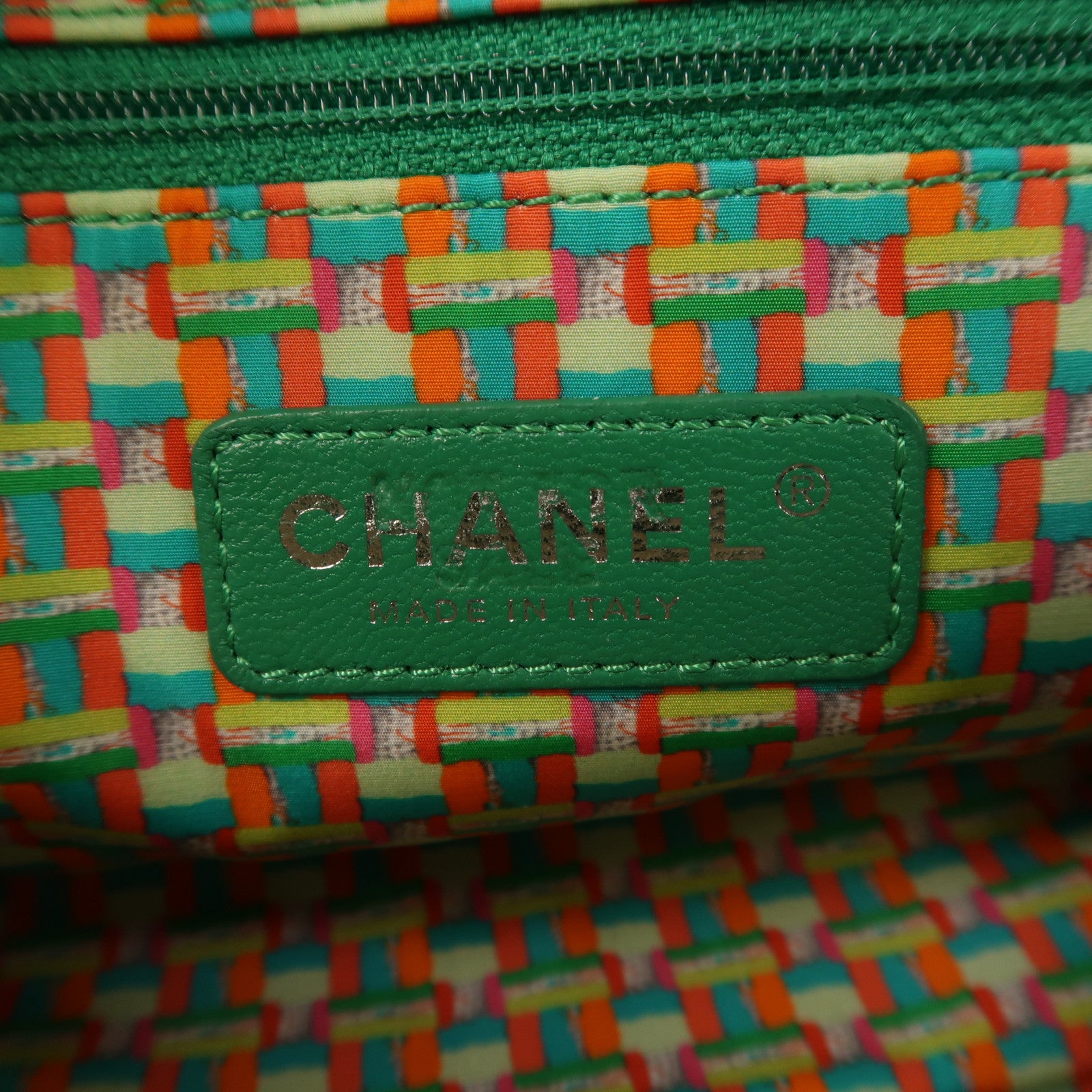 CHANEL 皮革/尼龍Chain Shoulder銀扣肩背袋