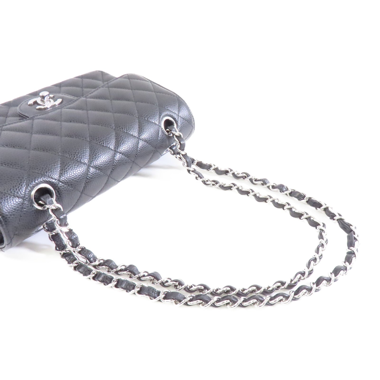 CHANEL 菱格Caviar皮革Classic Flap 23銀扣鏈帶肩背袋黑色