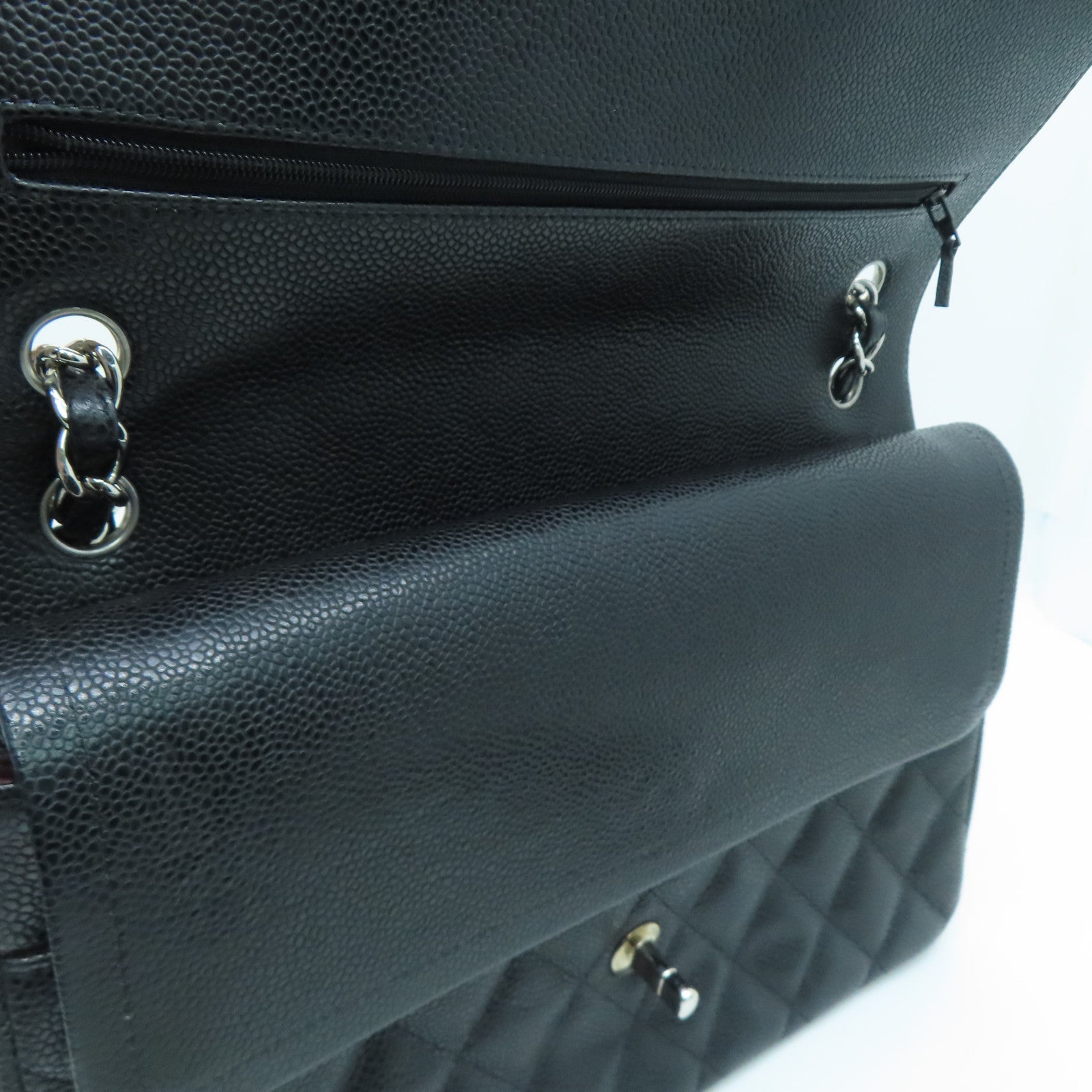 CHANEL 菱格Caviar皮革Classic Chain Shoulder Bag银扣链带肩背袋黑色