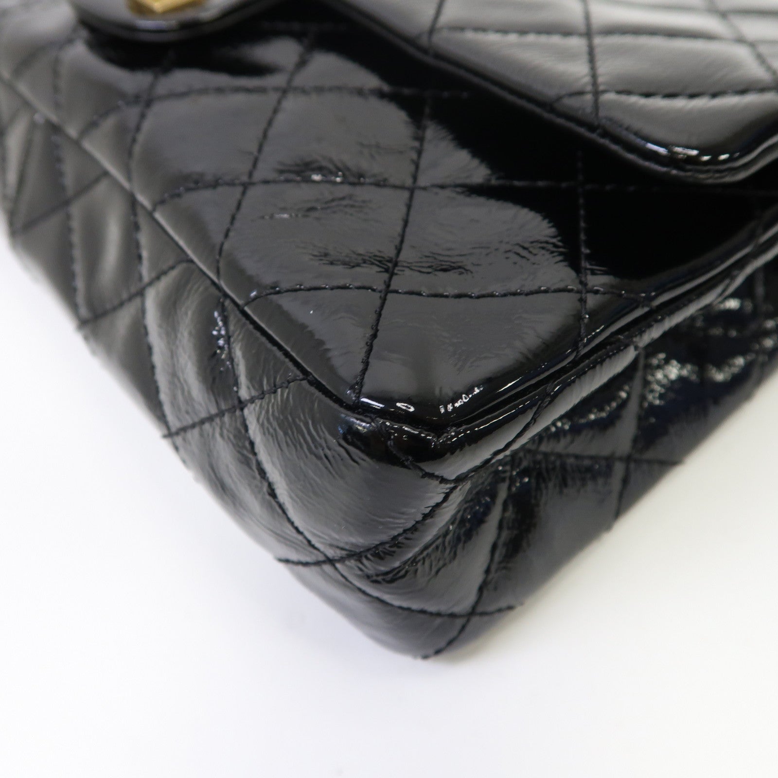 CHANEL 菱格漆皮皮革2.55金扣鏈帶肩背袋黑色