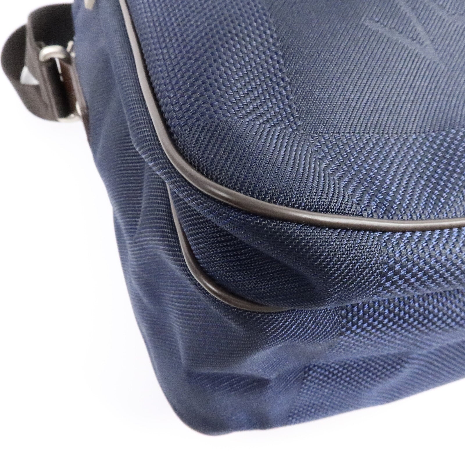 LOUIS VUITTON Damier Geant Pilot肩背袋