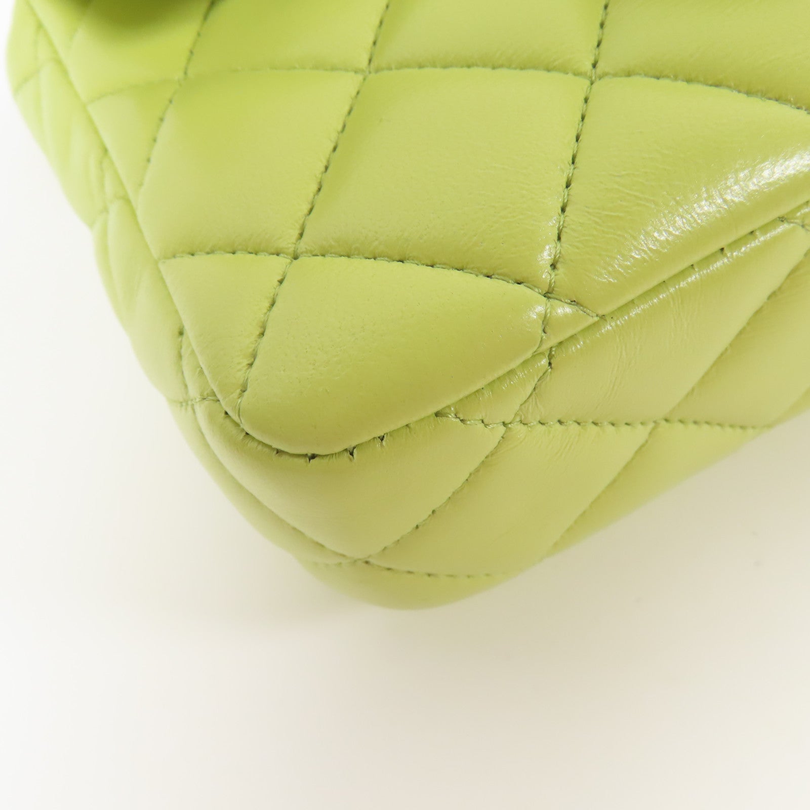 CHANEL 羊皮皮革Charms Chain Mini Flap金扣肩背袋