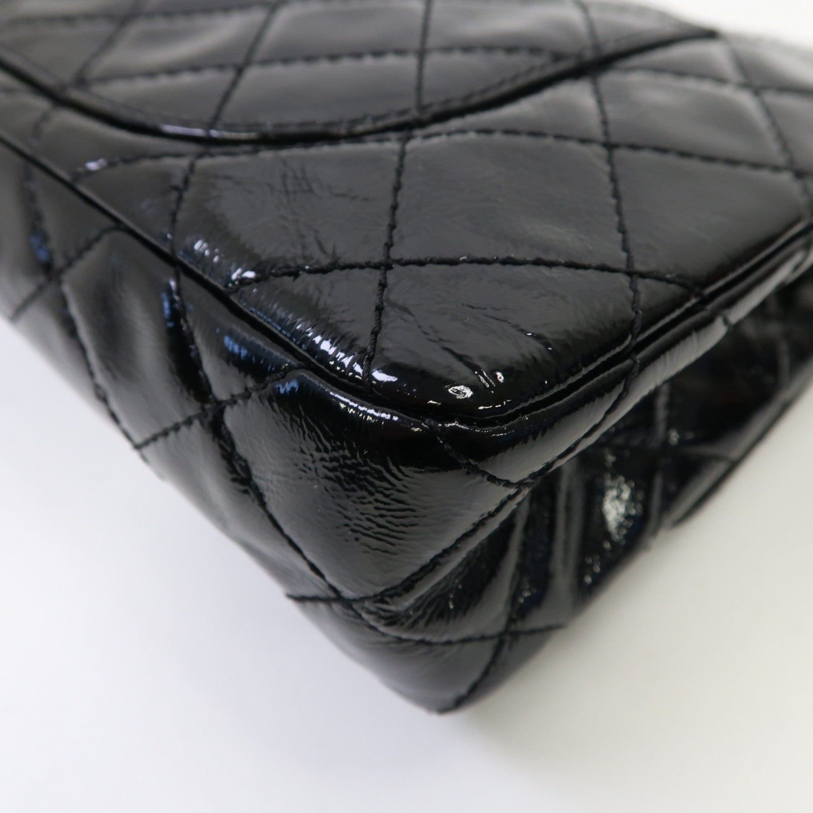 CHANEL 菱格漆皮皮革2.55金扣鏈帶肩背袋黑色