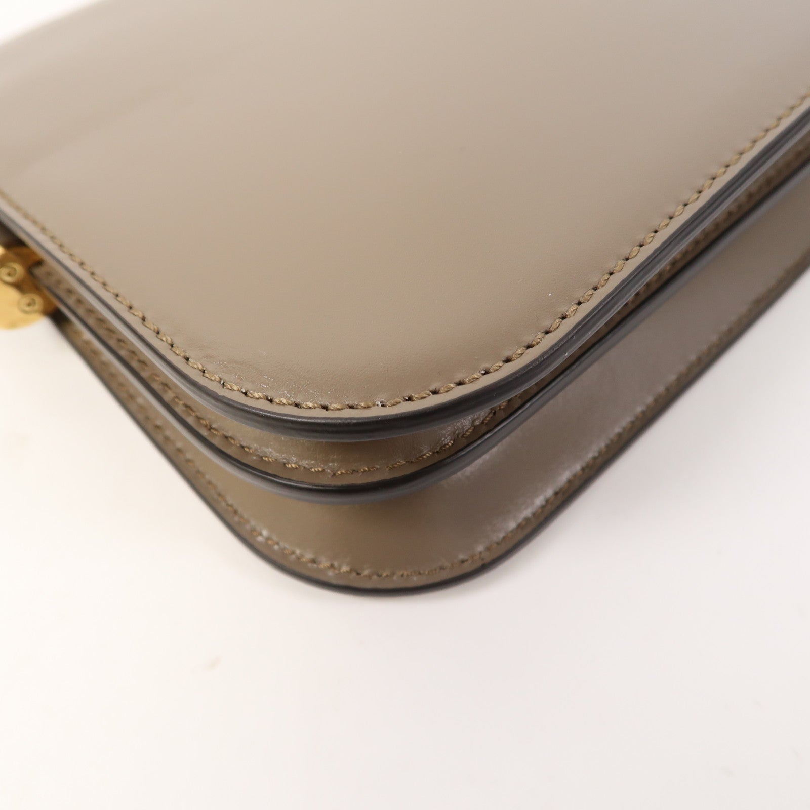 FENDI 牛皮皮革Touch FF金扣肩背袋灰色