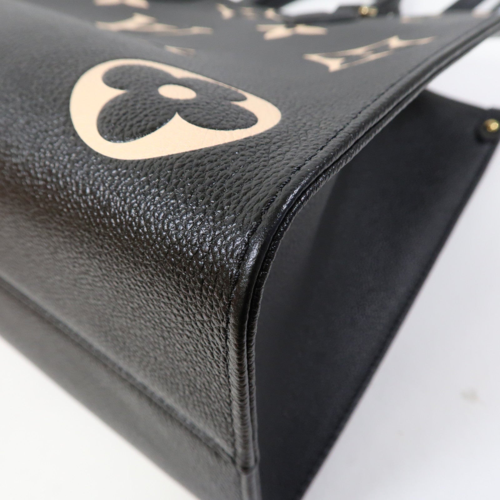 LOUIS VUITTON Monogram Empreinte OnTheGo MM金扣手挽肩背兩用袋黑色/白色