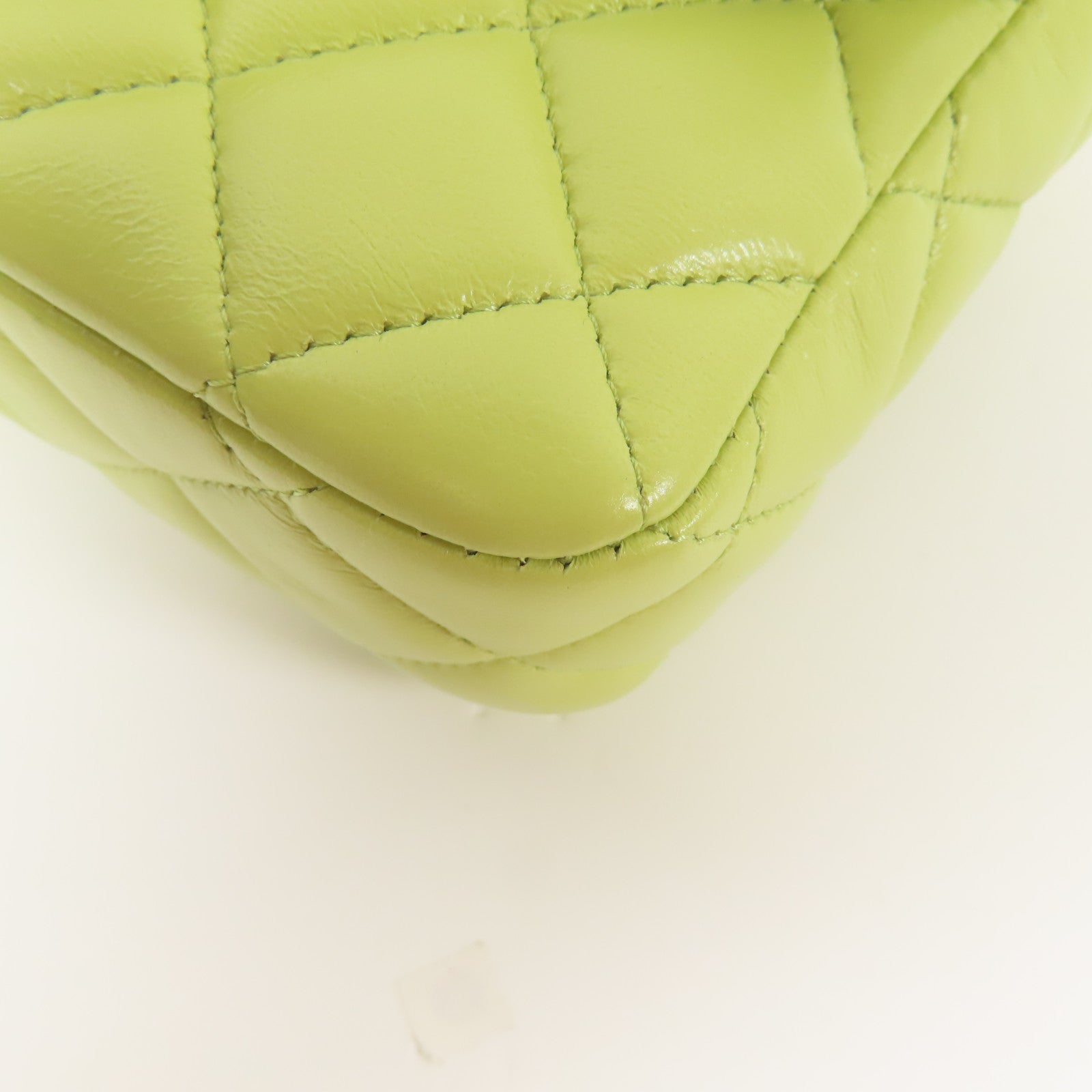 CHANEL 羊皮皮革Charms Chain Mini Flap金扣肩背袋