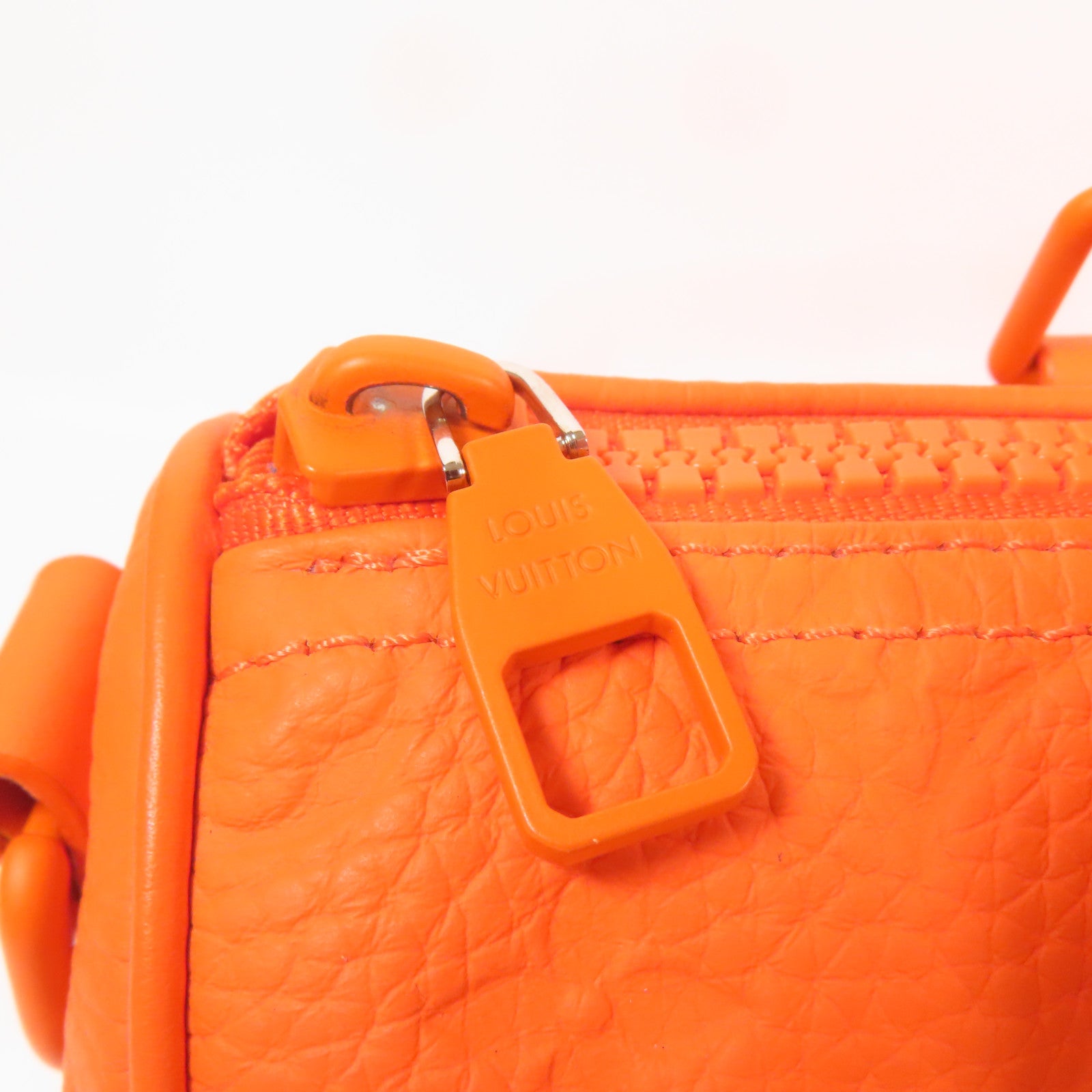 LOUIS VUITTON Taurillon Monogram Keepall Bandoulie手挽肩背兩用袋